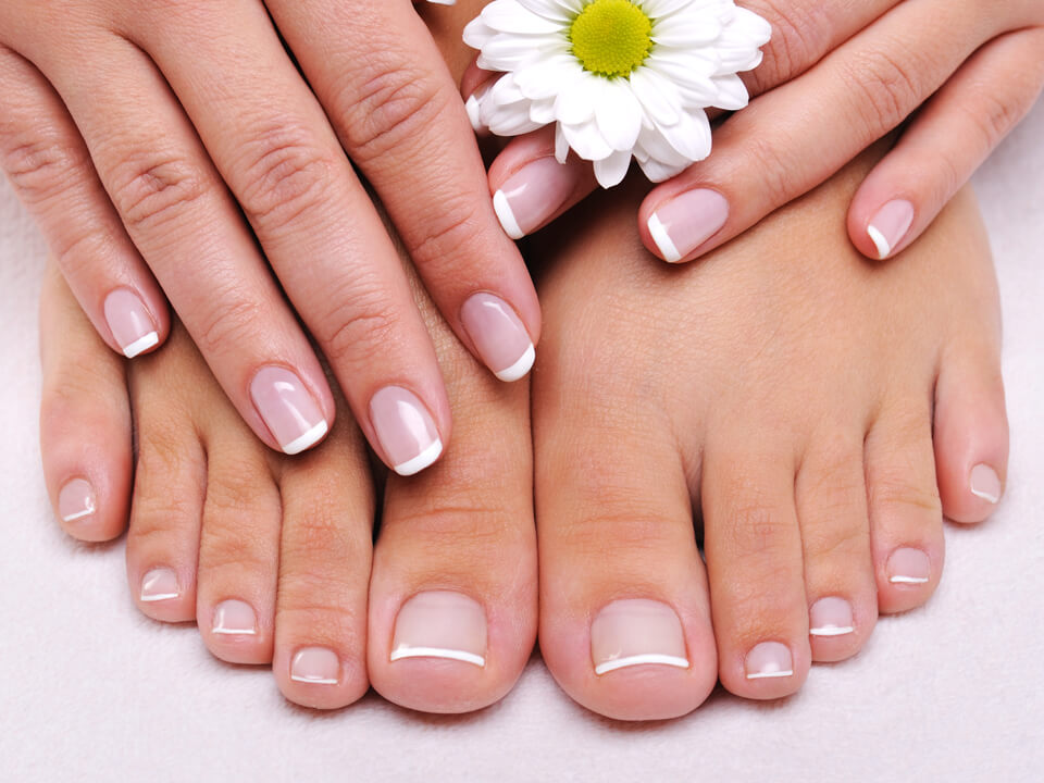 Маникюр в Beauty Studio Nefertiti, Бургас